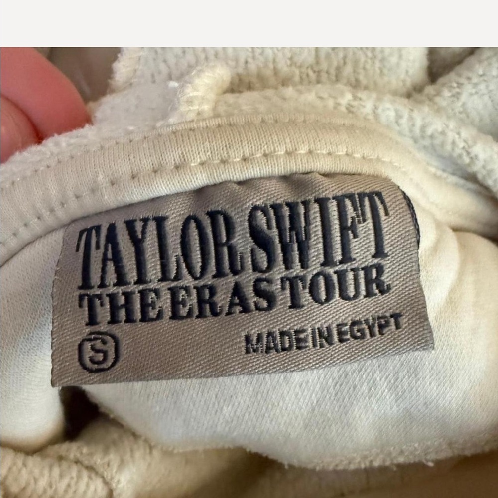 Taylor Swift Cream Tour Hoodie - Picture 3 of 3